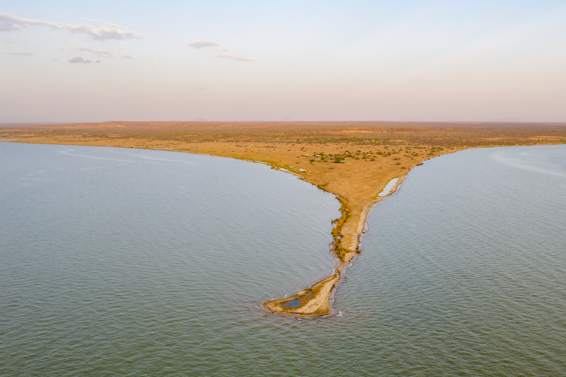 The long sand spit of Kobi Foora on Lake Turkana
