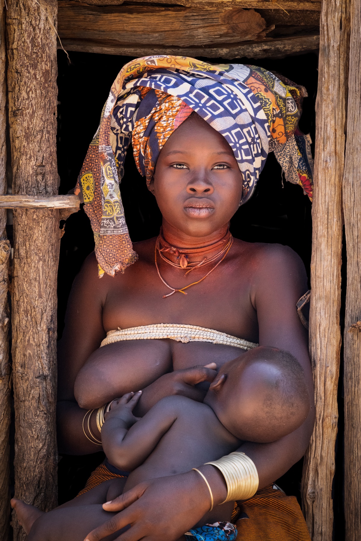 Another culture that is quickly disappearing, the Ovanguendelengo people are part of the Kuvale ethnic group