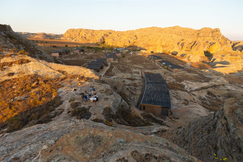 Isalo Rock Lodge – what a location for a sundowner! (image by Mike Watson)