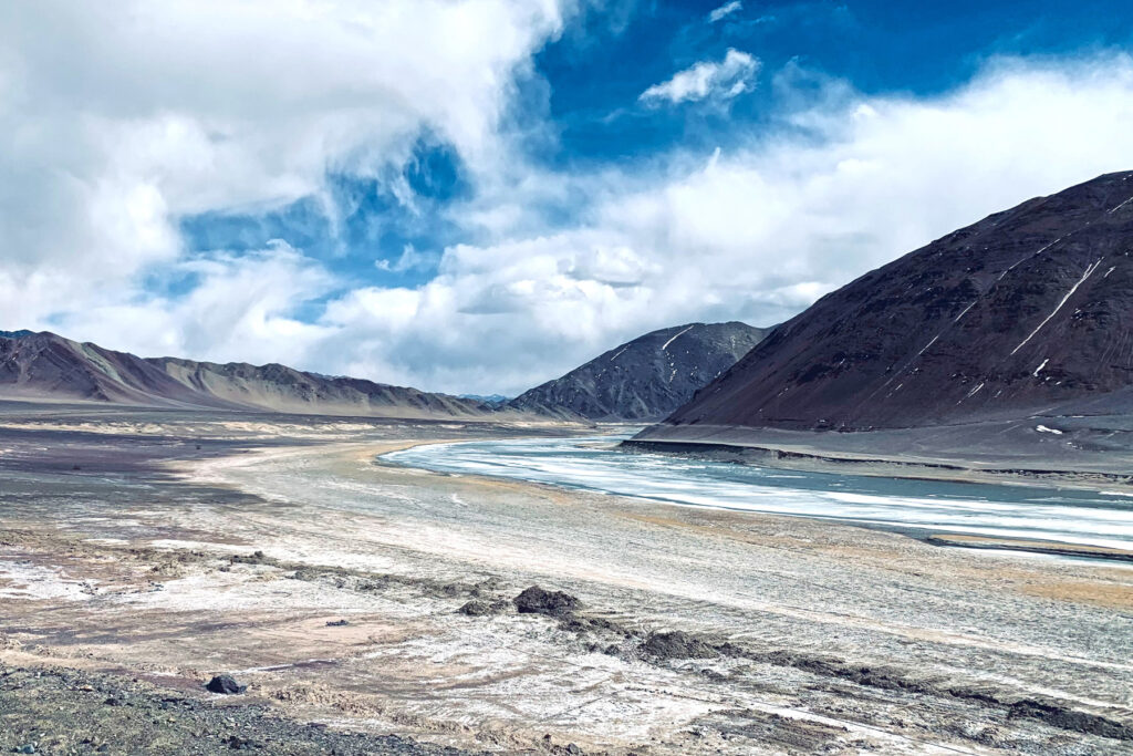  The wide-open spaces of Changtang (image by Mike Watson)