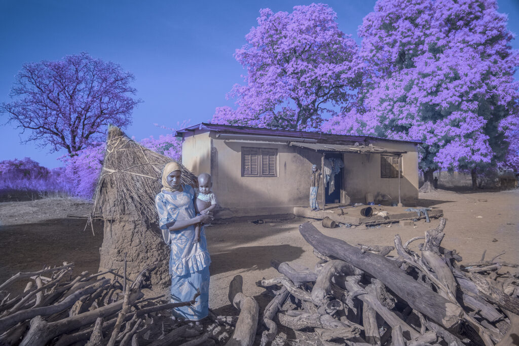 A young Fulani woman and her child in infrared (image by Rosalie Wang)