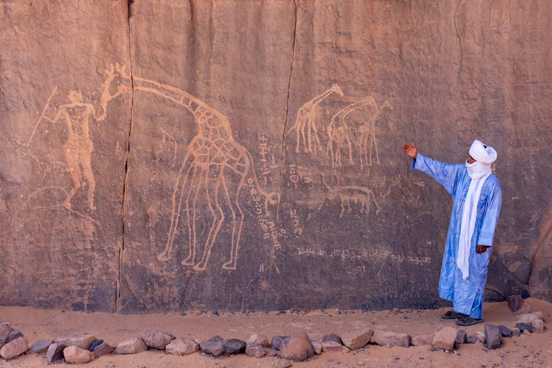 The giraffe engravings at Wan Ahar in Tadrart Rouge (image by Inger Vandyke)