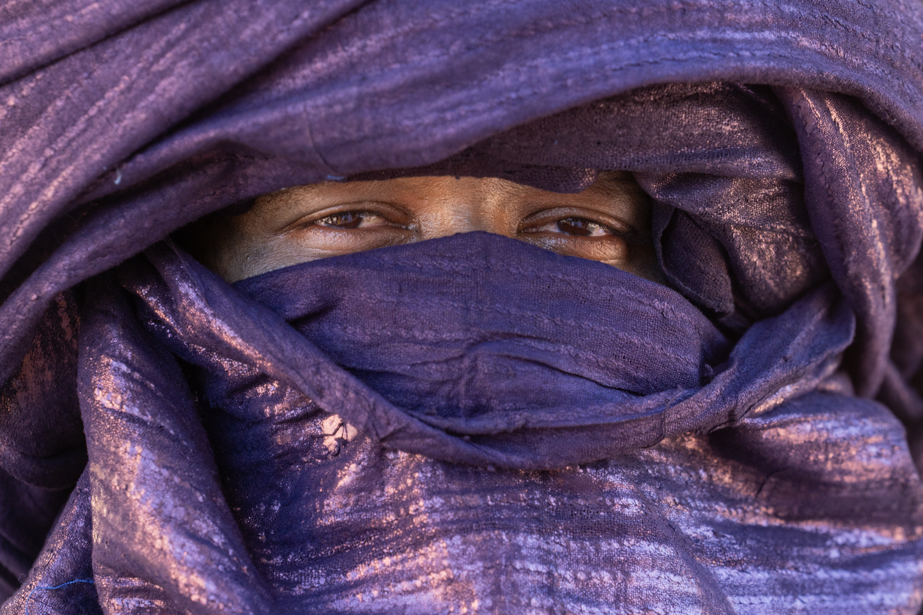 Swathed in indigo, Tuareg men are truly the Blue Men of the Sahara (image by Inger Vandyke)