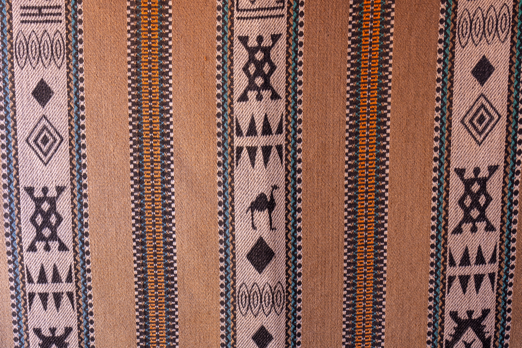 Tuareg people are famous for their silver, leather, mat weaving and textile craftmanship, much of which is sought after by collectors around the world (image by Inger Vandyke)