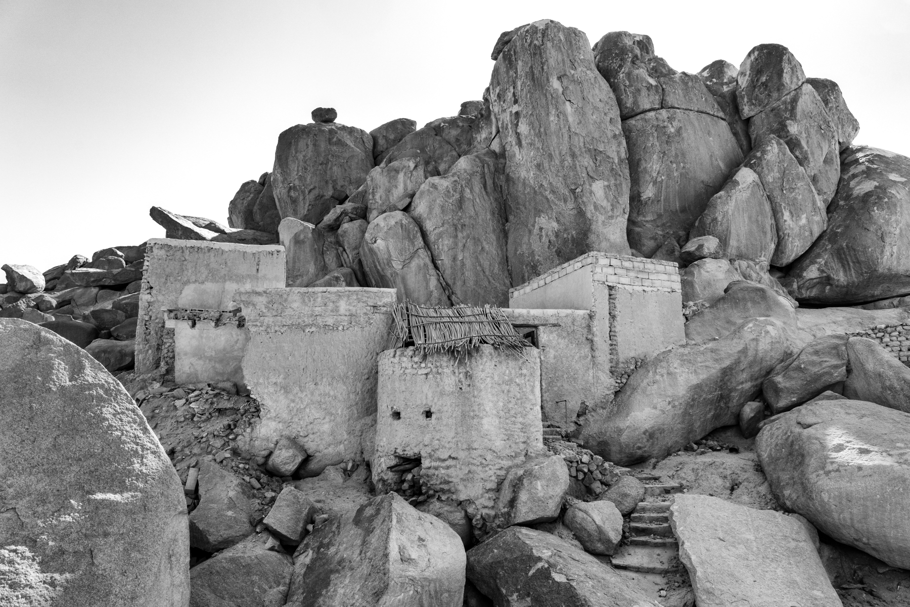 The ruined Ksour of Zalouaz is one of the least preserved in Djanet. It is still photogenic however (image by Inger Vandyke)