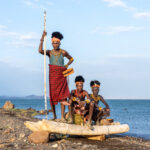 Turkana elders on their balsa boat at the shoreline of Lake Turkana (image by Inger Vandyke)