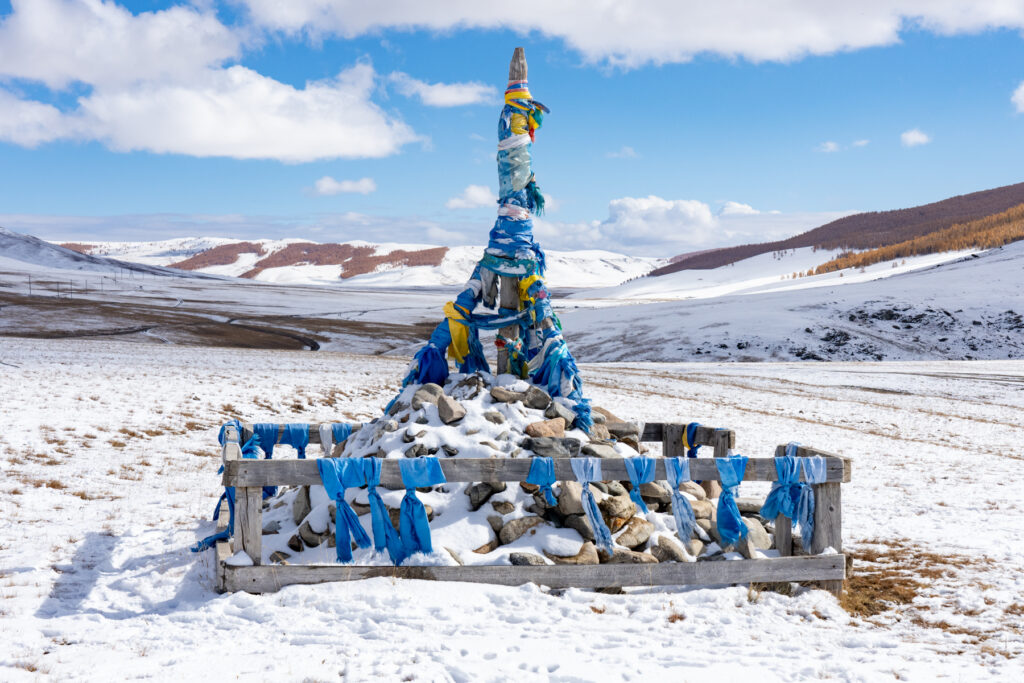 The Ovoo site of Toon Brigade in the snowy landscapes of remote Mongolia (image by Inger Vandyke)