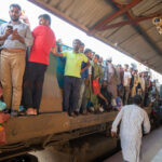 Overcrowded trains in Dhaka (image by Yousuf Tushar)