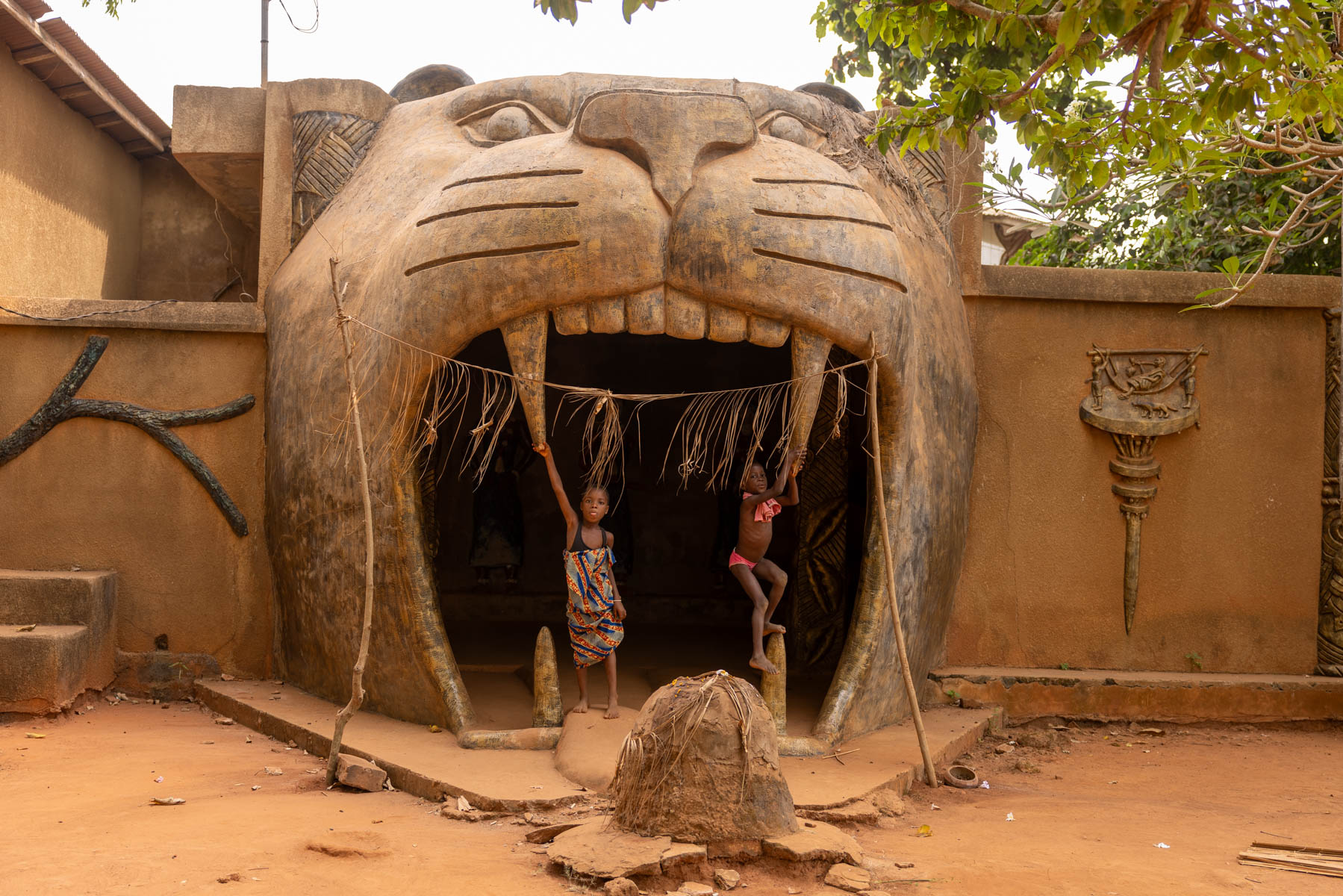 At the Chameleon Temple in Abomey, a place where Vodun beliefs, symbolism and history come alive (image by Ingrid Koedood)
