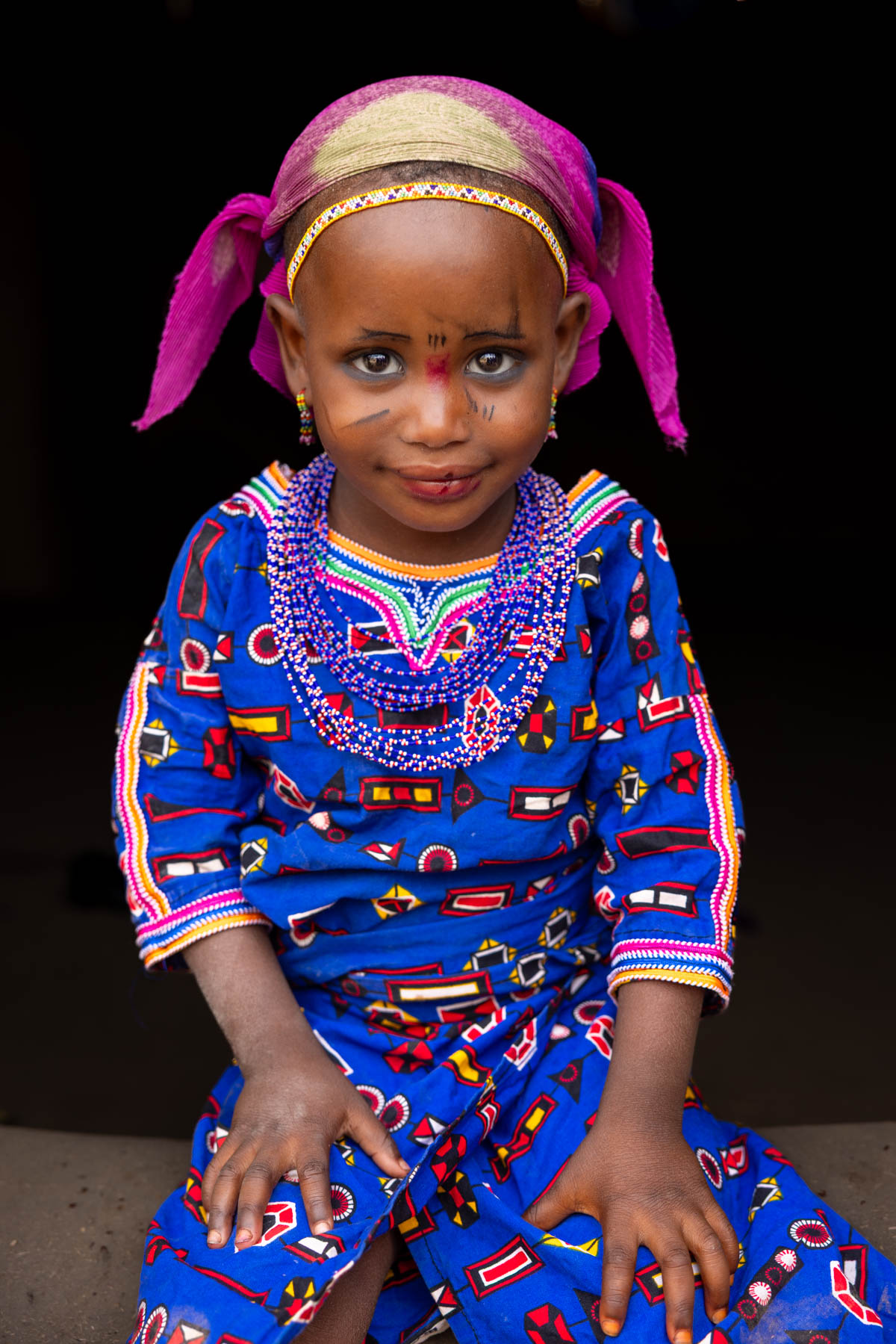 Fulani children are absolutely adorable, dressed in colourful clothes and beautiful ornaments (image by Ingrid Koedood)