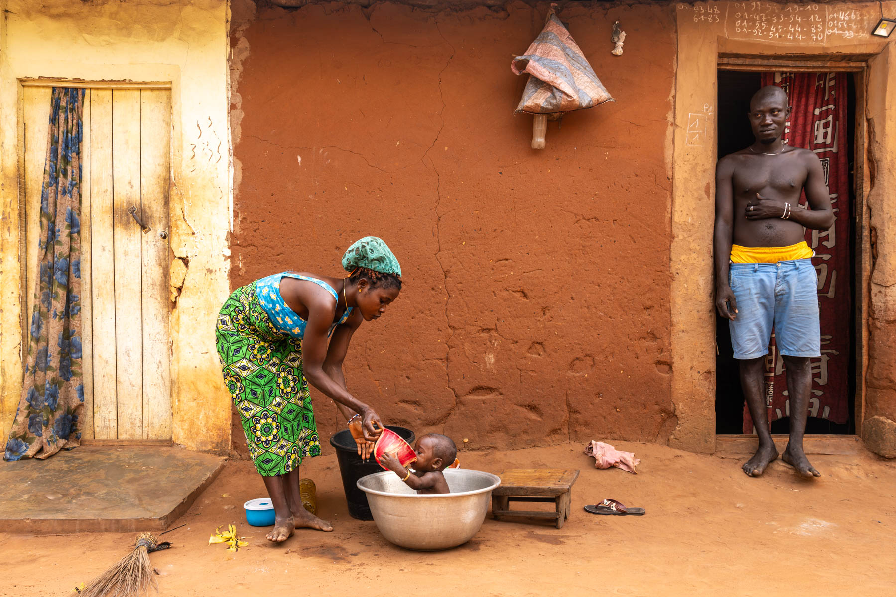 Every day life in the village, a quiet moment before we later witnessed the Gambada ceremony (image by Ingrid Koedood)