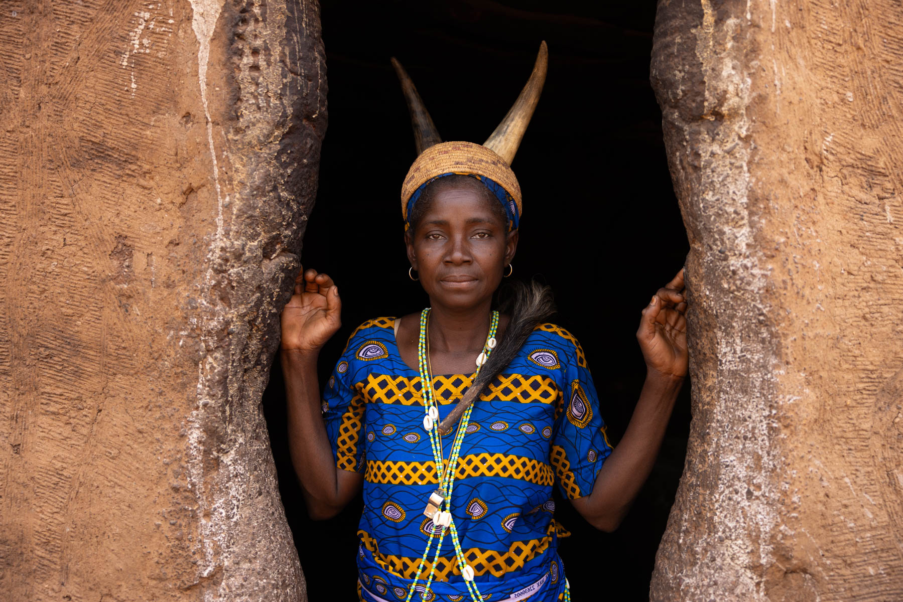 Otamari woman standing in the doorway of a tata (image by Ingrid Koedood)