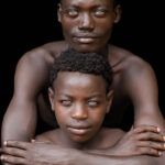 Two cousins with striking blue eyes from Jinka. It felt as if you could dive into their eyes like into an ocean. (image by Ingrid Koedood)