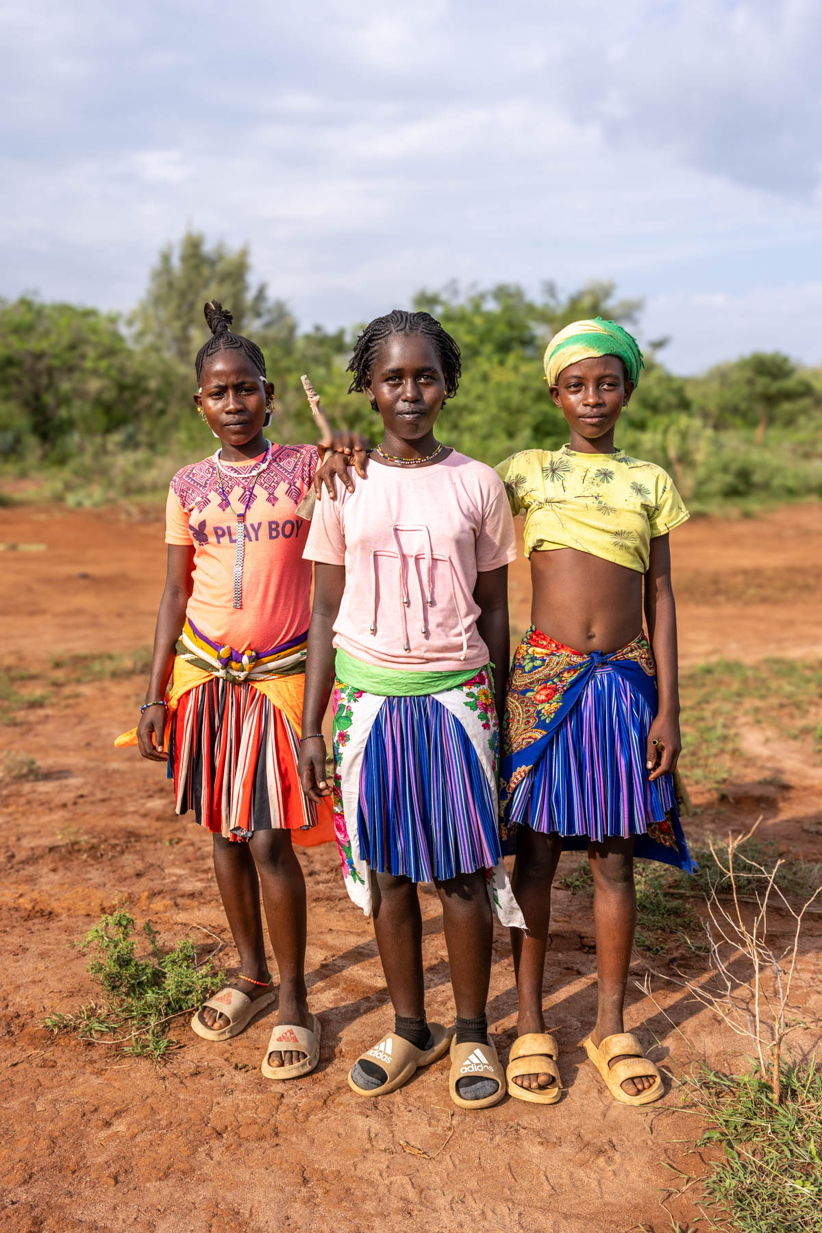 Young modern Hamar girls. (image by Ingrid Koedood)