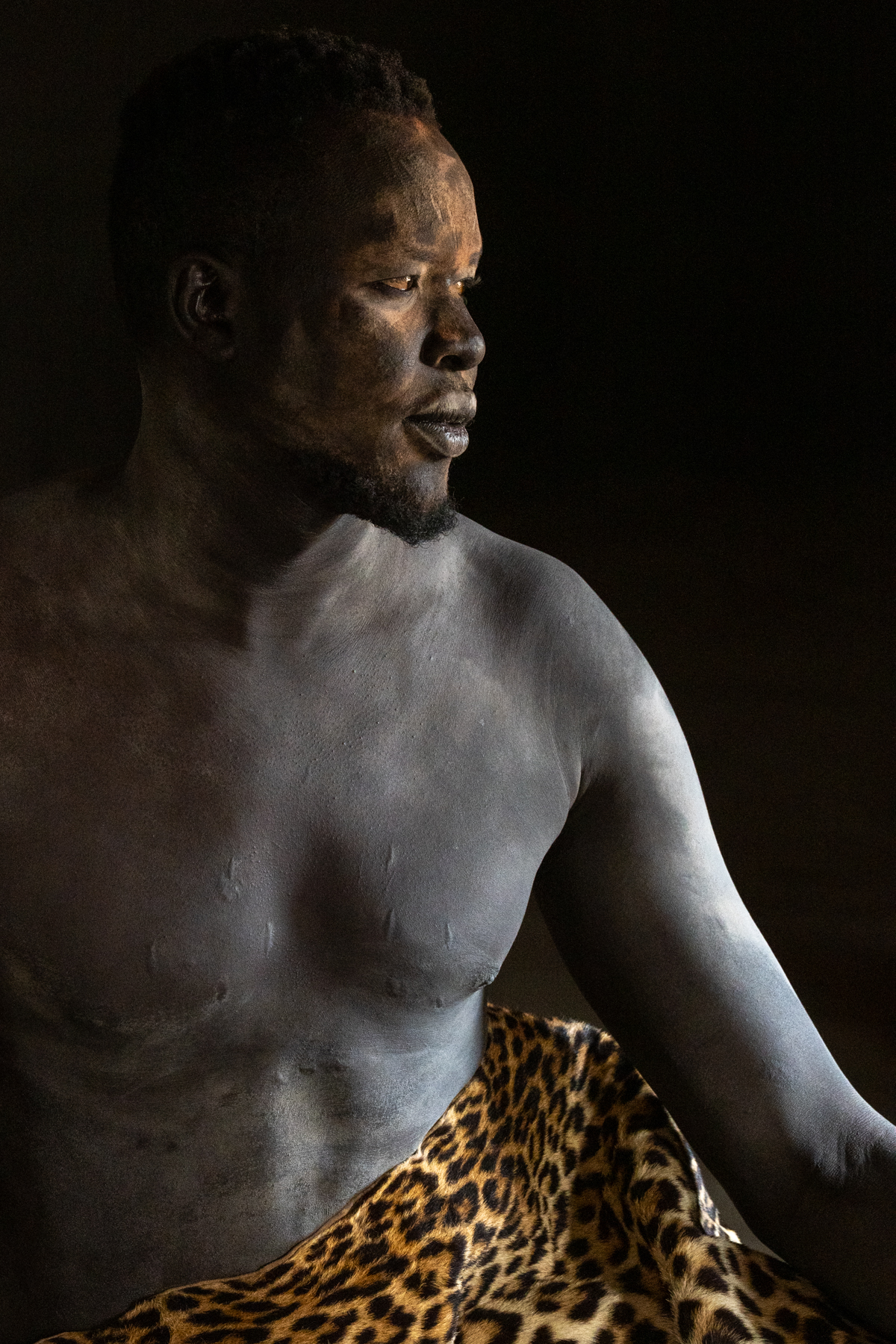 Mundari chief profile (image by Inger Vandyke)