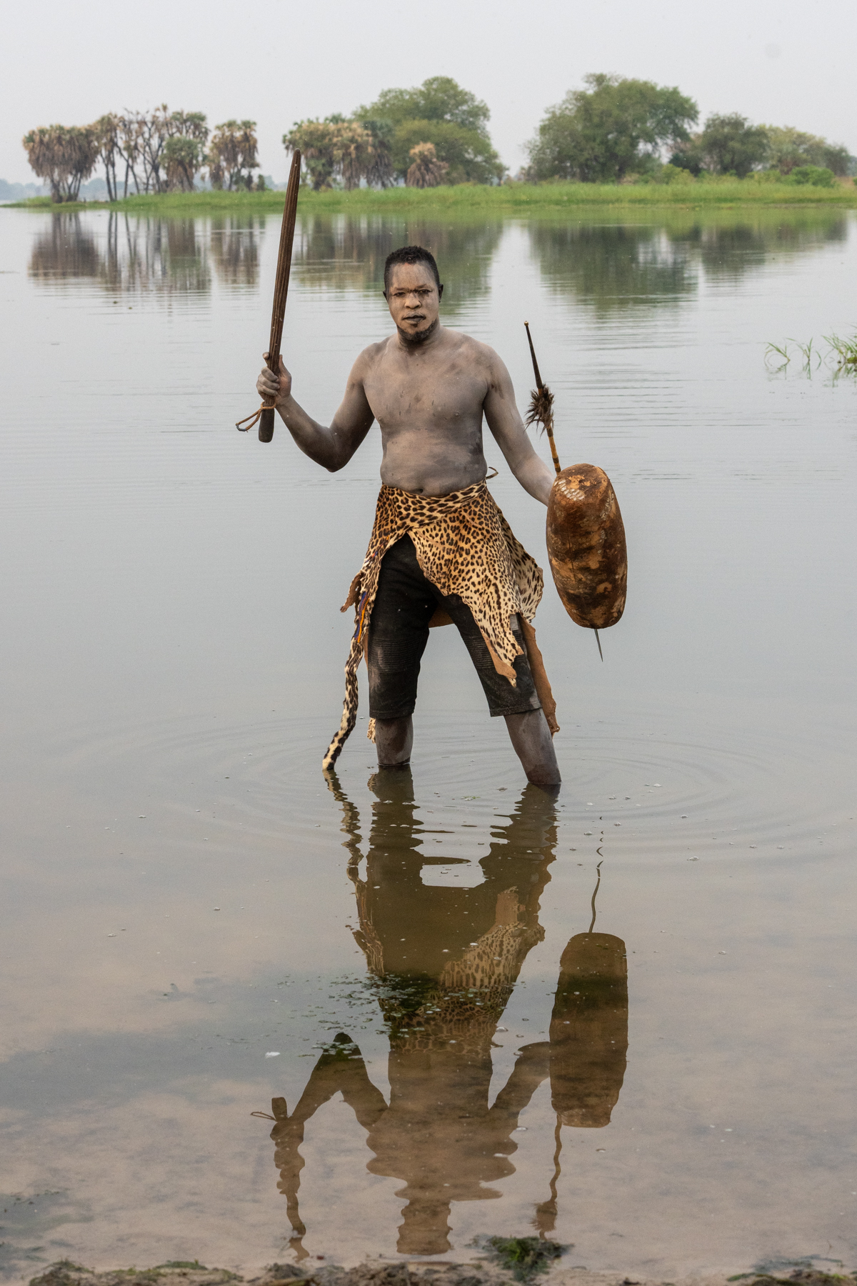 Mundari man in battle regalia (image by Inger Vandyke)