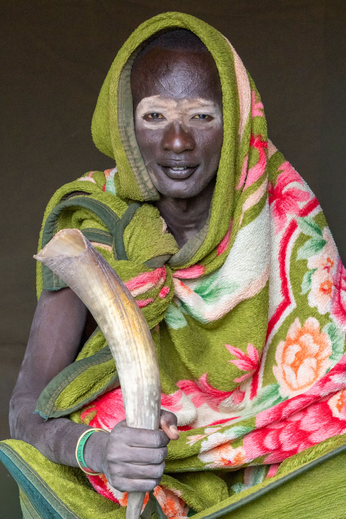 Mundari man (image by Inger Vandyke)