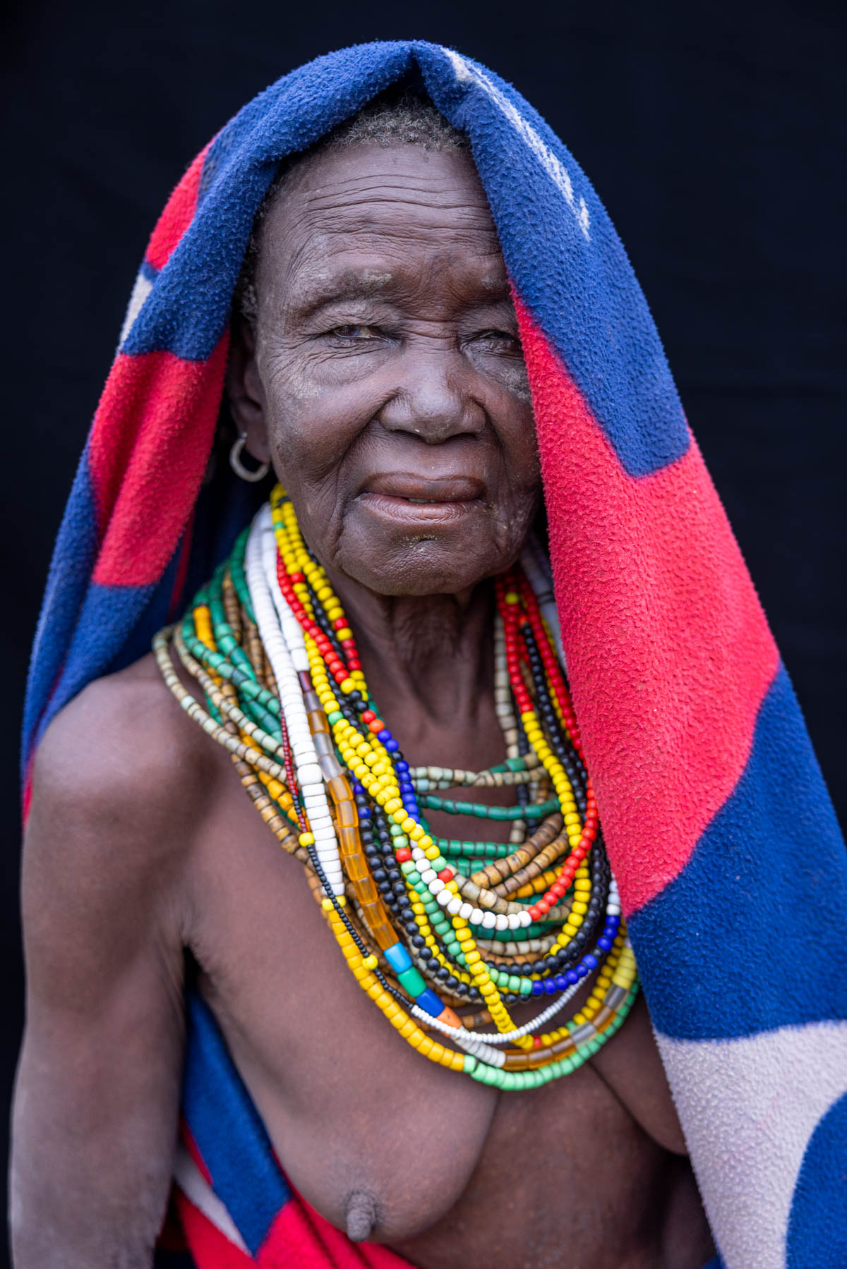 An elderly Nyangatom woman, full of grace. (image by Ingrid Koedood)