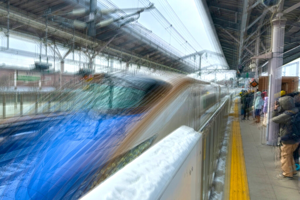 Shinkansen motion blur Karuizawa Station (Image by Mike Watson)