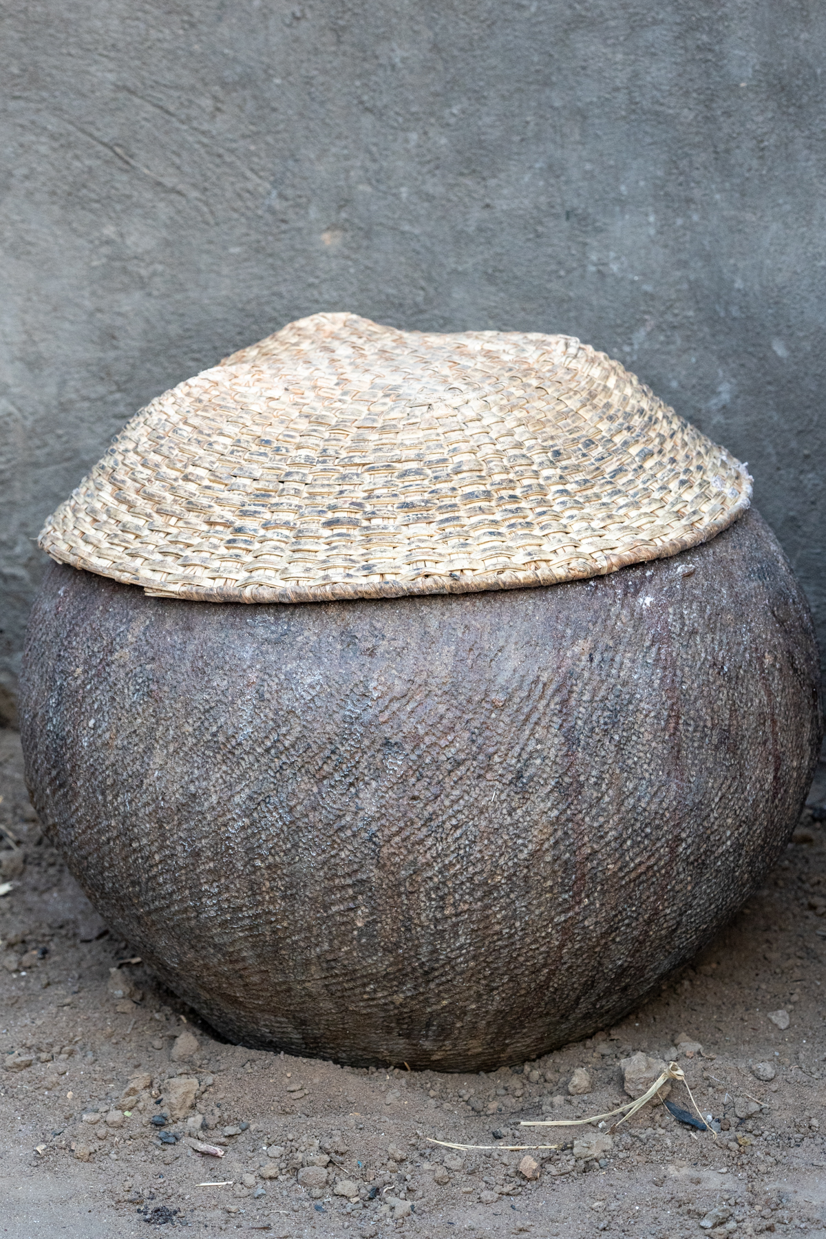 Traditional clay pot used by Mundari women to make yoghurt and curds (image by Inger Vandyke)