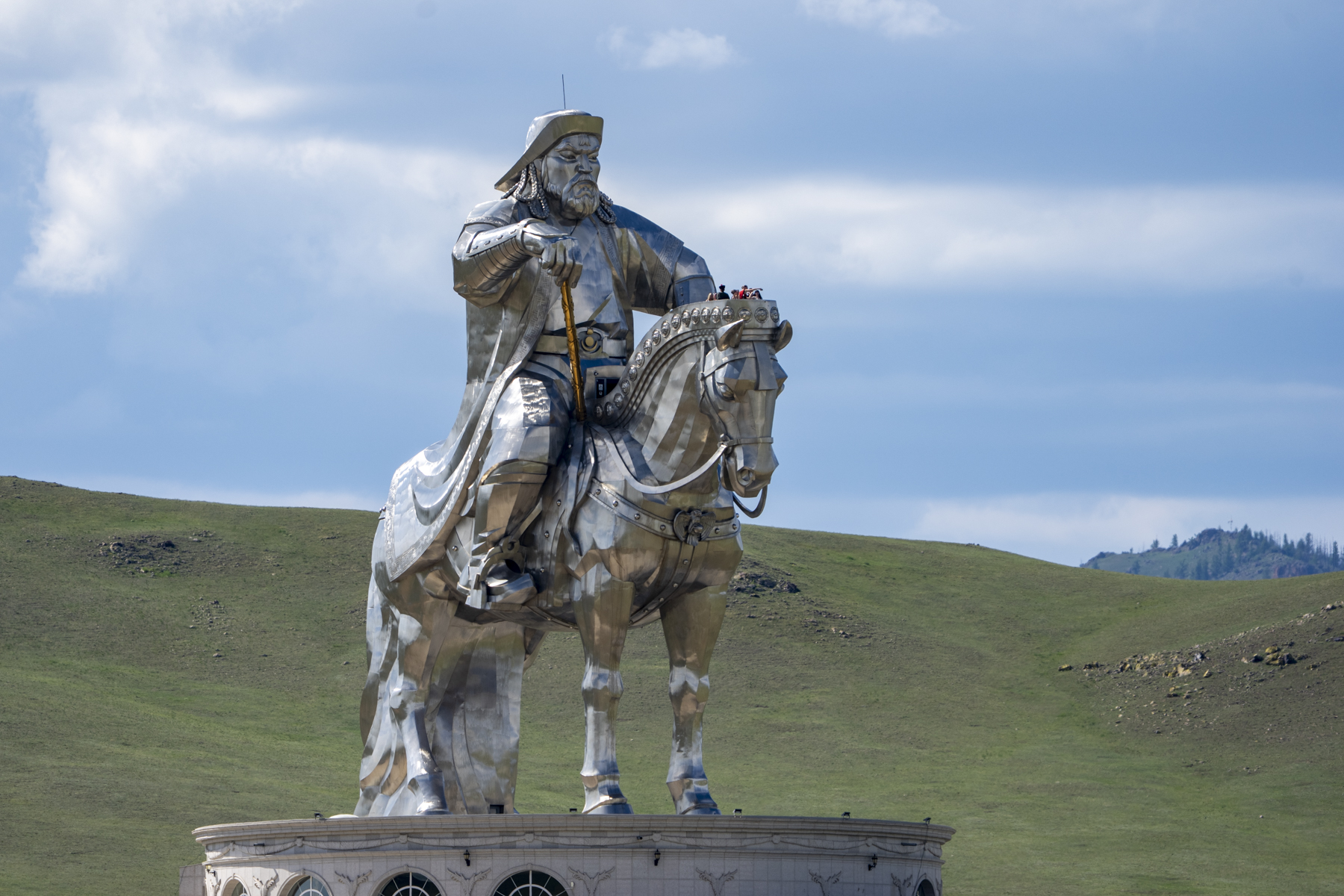 Genghis Khan statue (image by Mark Beaman)