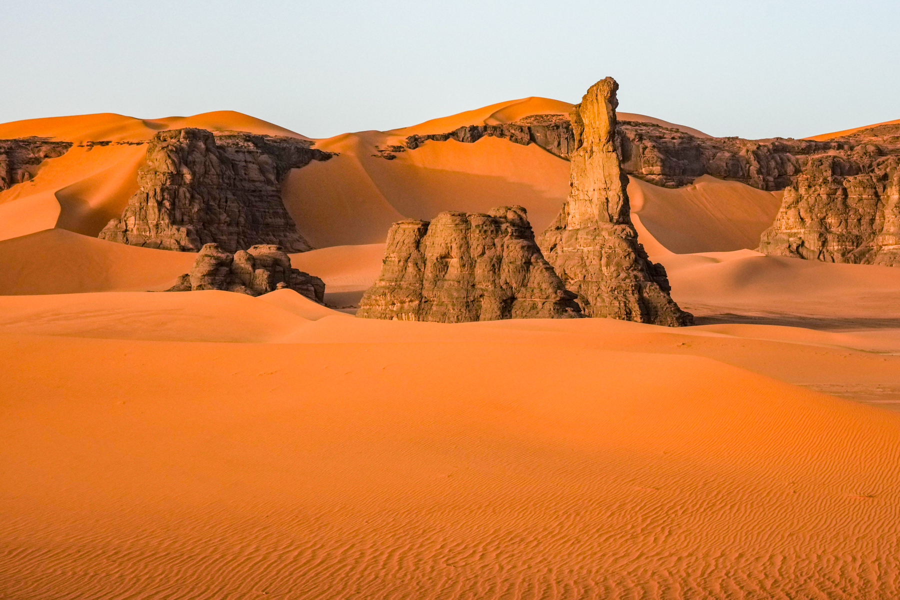 Moulenaga rock pillar (image by Inger Vandyke)