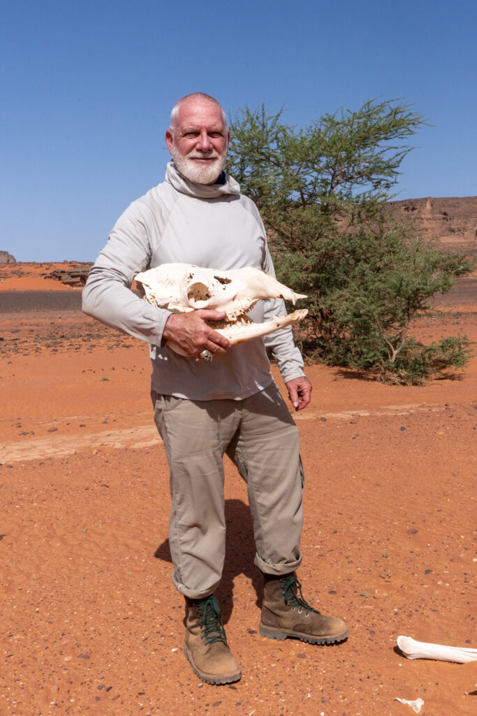 Guest Pete with "Kevin" after we found him in the Sahara (image by Inger Vandyke)