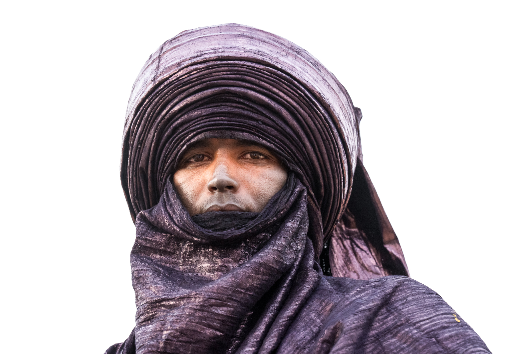Tuareg man in indigo (image by Inger Vandyke)