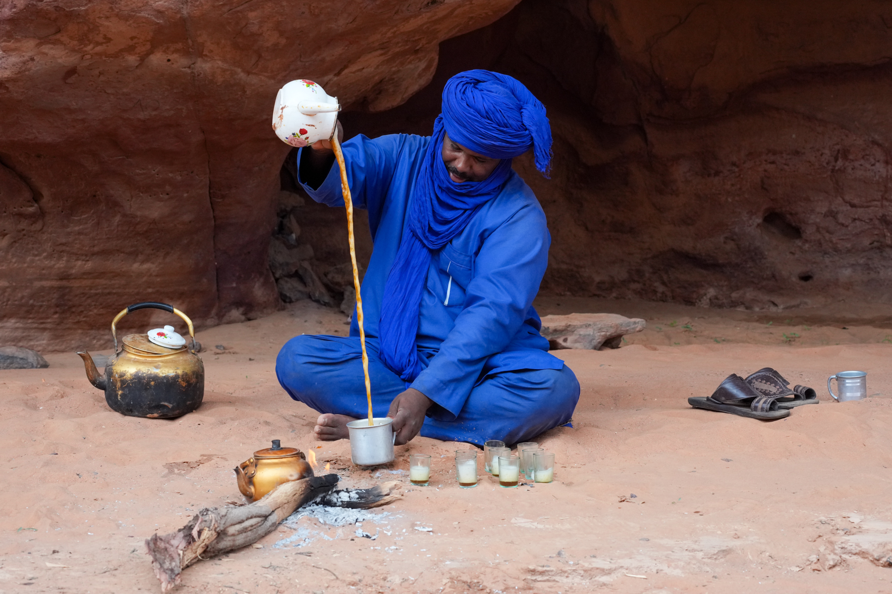 Tea in the Sahara (image by Inger Vandyke)