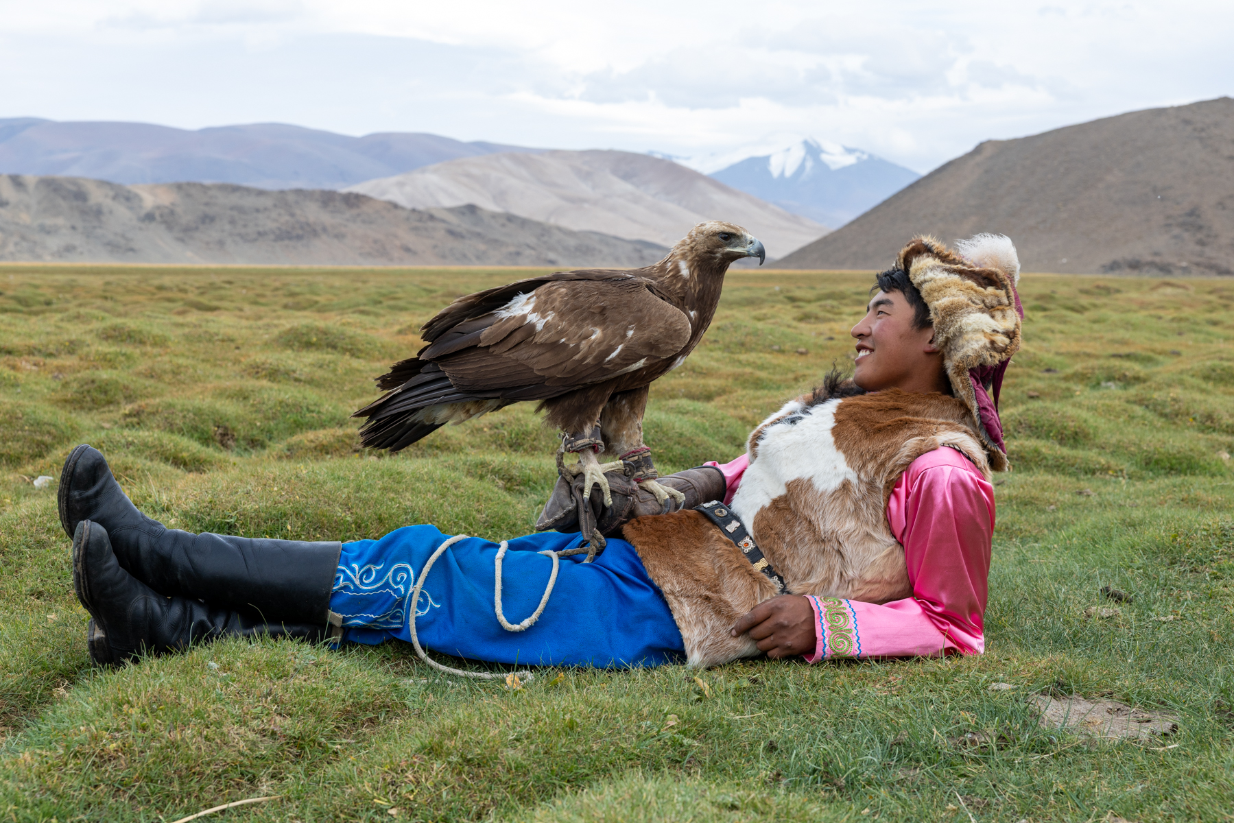 Tilekjan, a 21-year-old eagle hunter, photographed during our stay with his family (image by Ingrid Koedood)