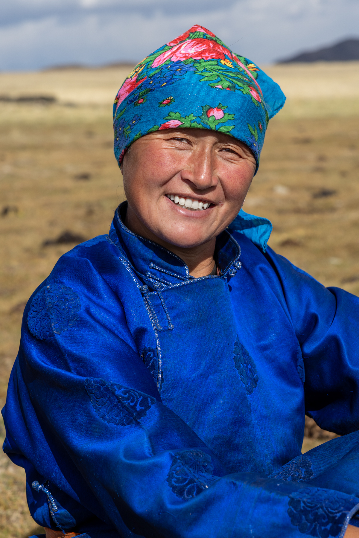 We met this Kazakh woman during the morning milking of the yaks (image by Ingrid Koedood)